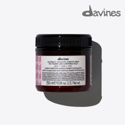 Davines Alchemic Pink Creative Conditioner for blond and lightened hair Pink 250ml