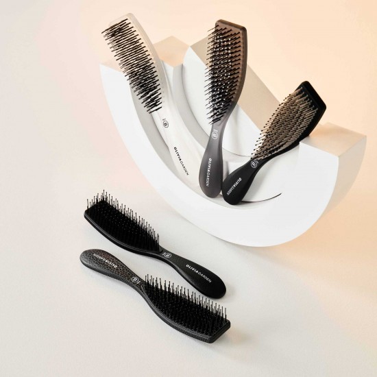 Olivia Garden Essential Style Blend color brush black