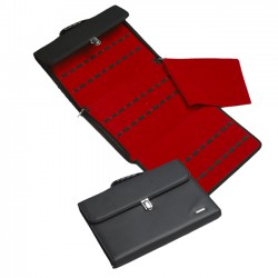 Soma šķērem melnā krāsa